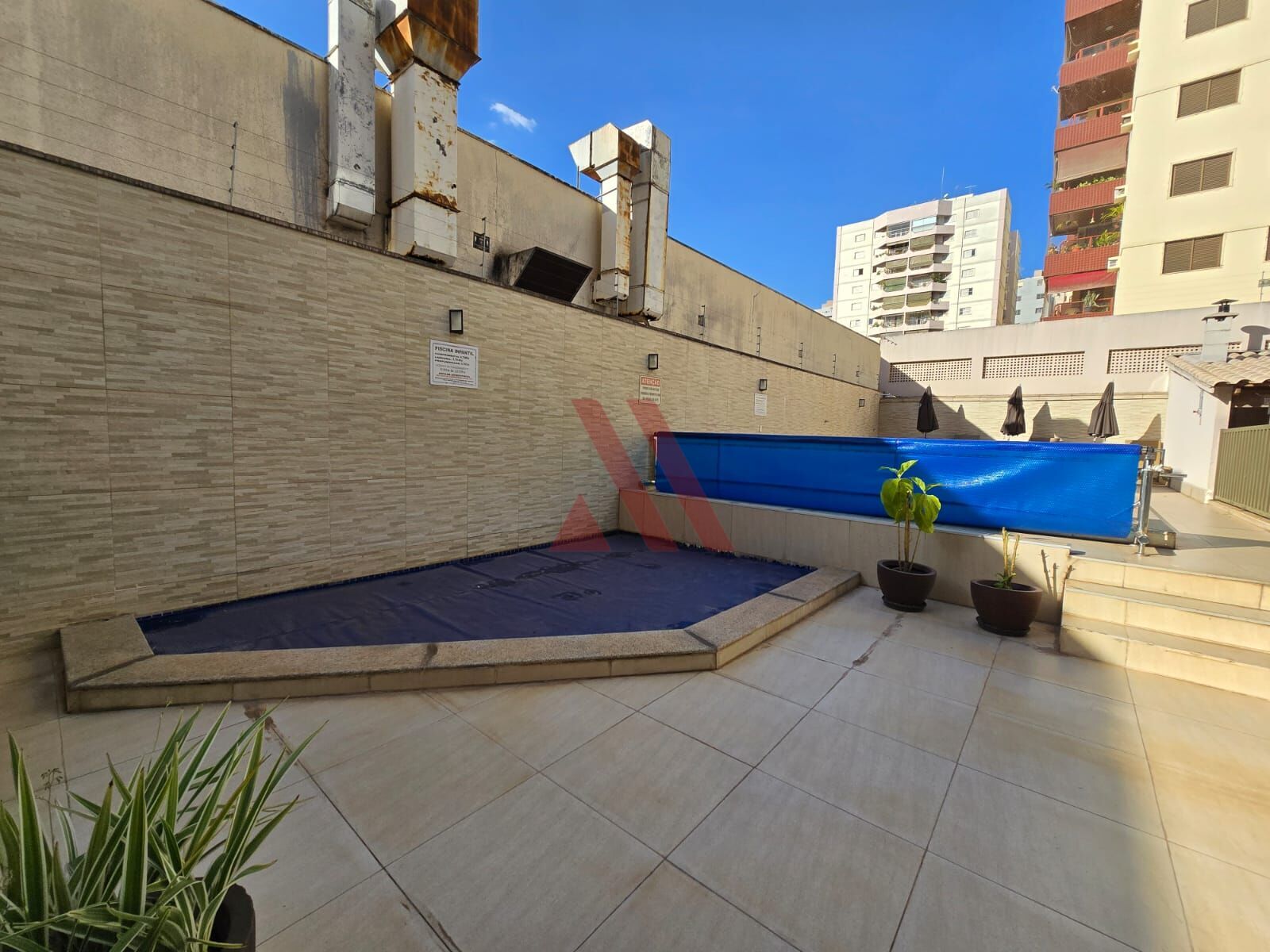 Apartamento para alugar com 3 quartos, 110m² - Foto 25