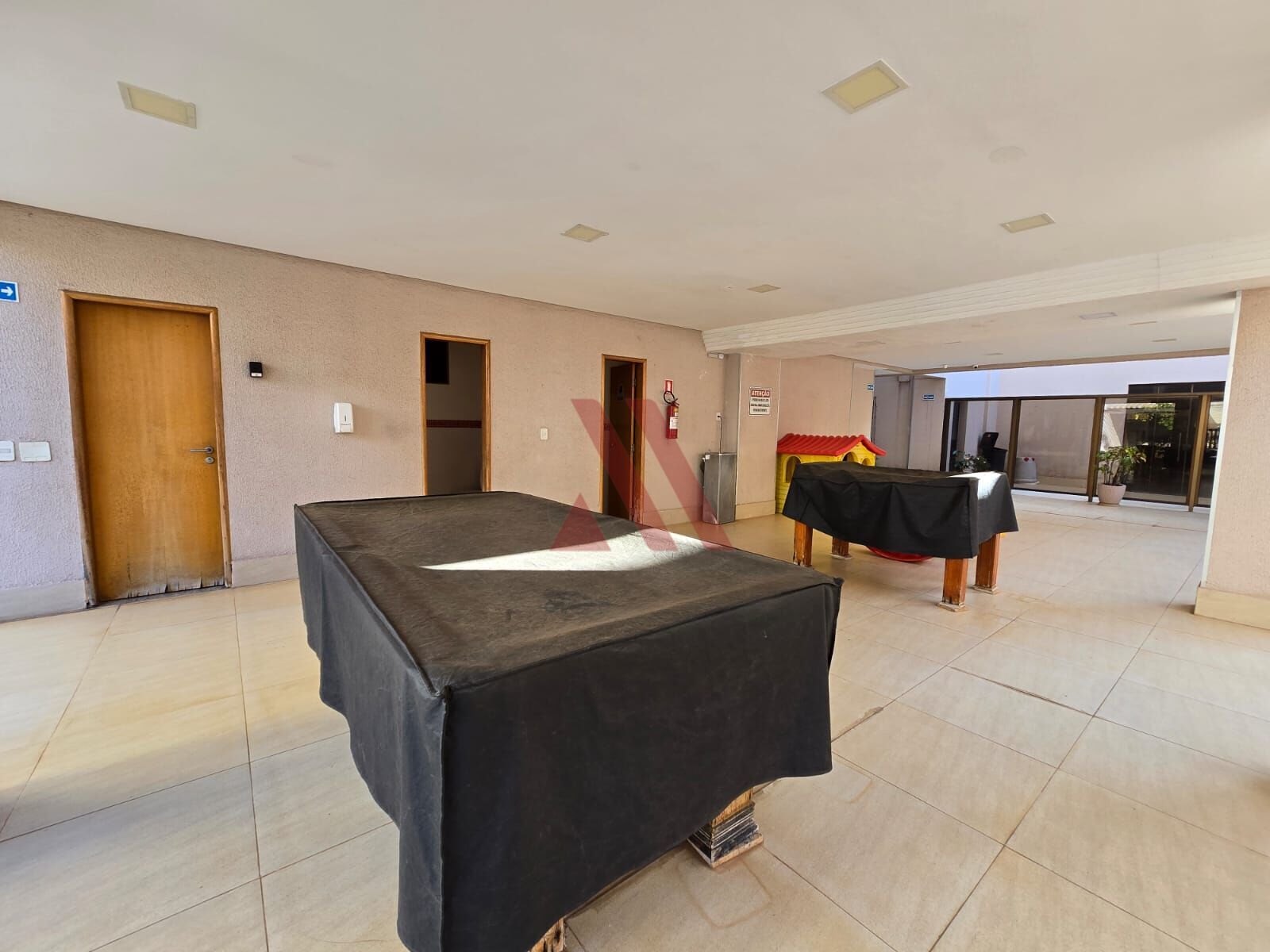 Apartamento para alugar com 3 quartos, 110m² - Foto 19