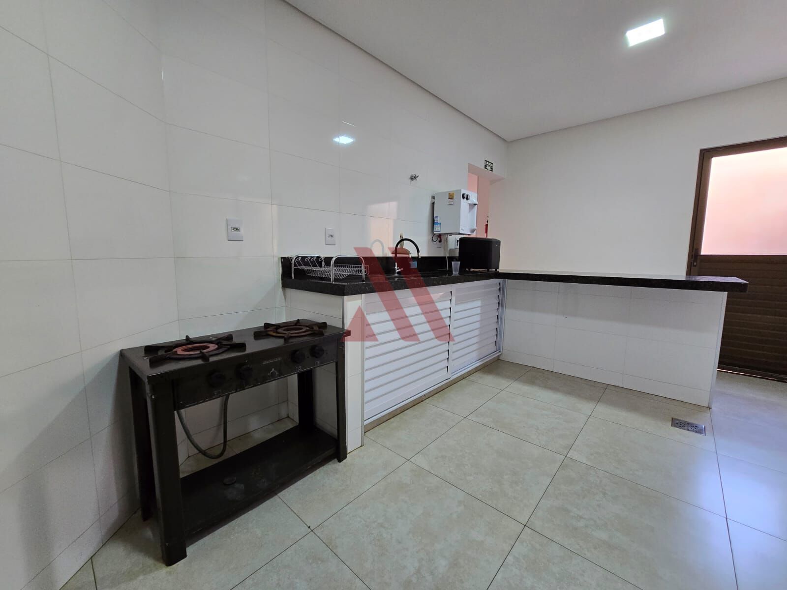 Apartamento para alugar com 3 quartos, 110m² - Foto 17