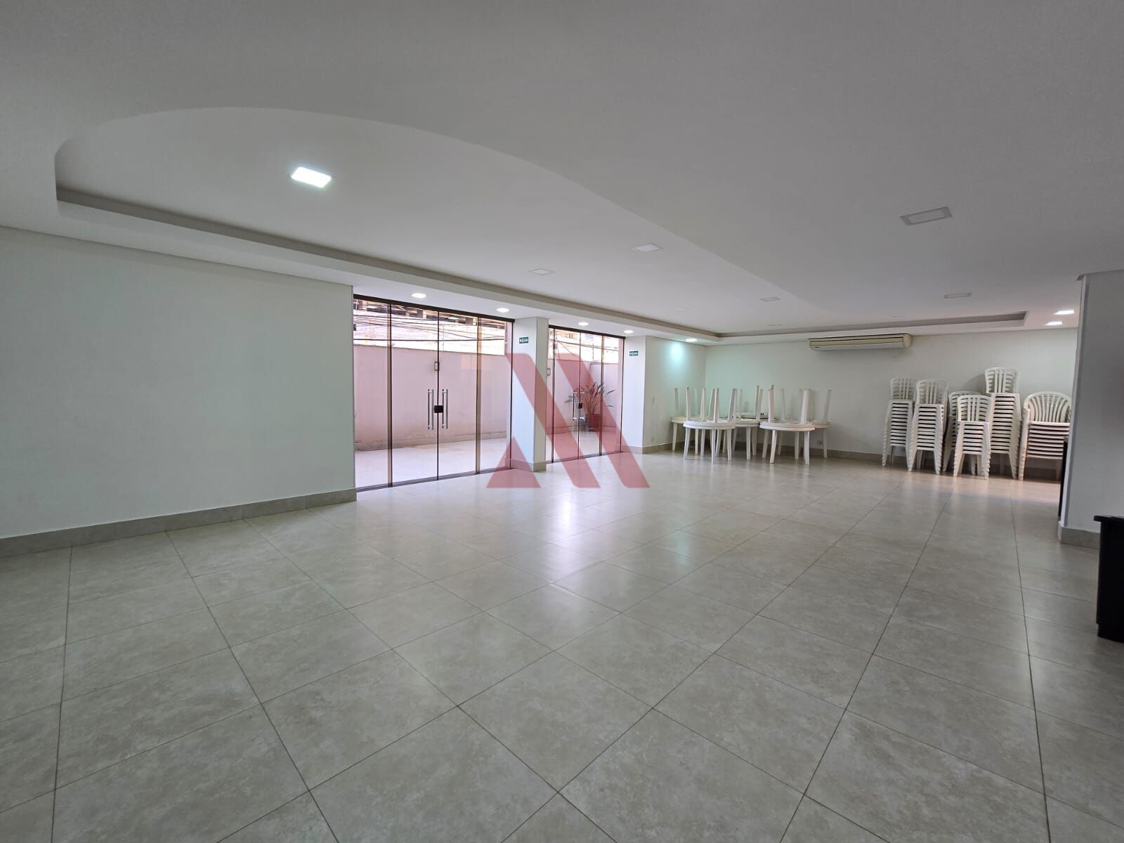 Apartamento para alugar com 3 quartos, 110m² - Foto 21