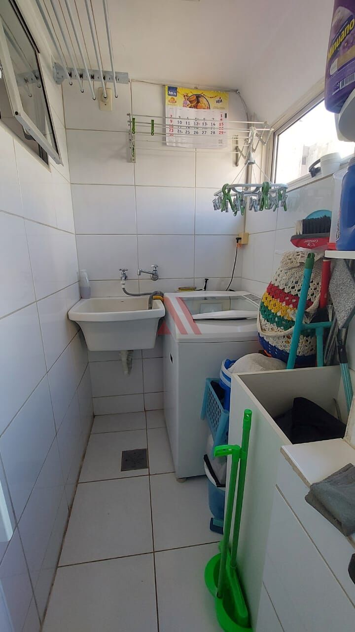 Apartamento à venda com 3 quartos, 94m² - Foto 11