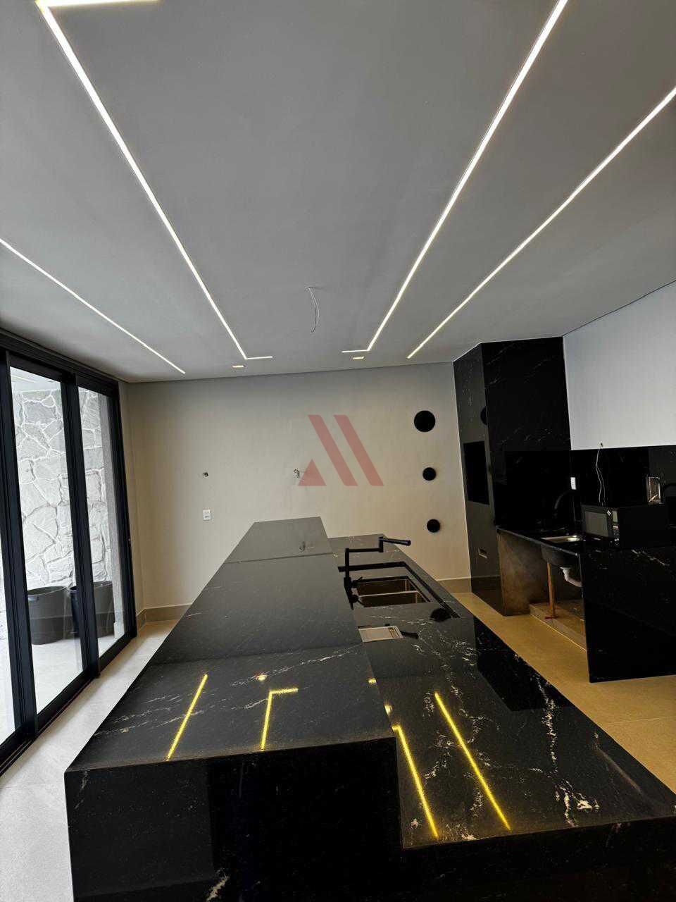 Casa, 3 quartos, 300 m² - Foto 1