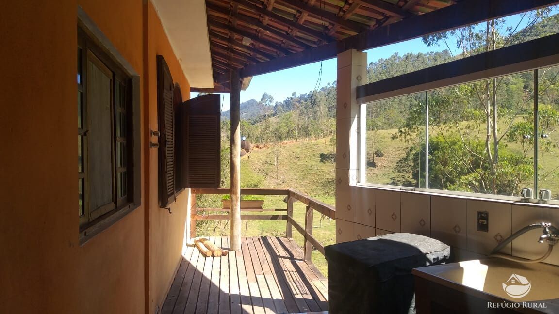 Fazenda à venda com 3 quartos, 500m² - Foto 2