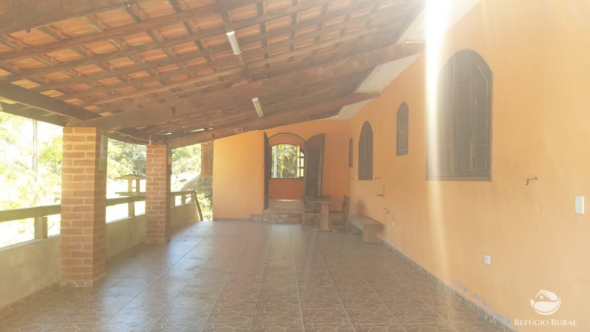 Fazenda à venda com 3 quartos, 500m² - Foto 4