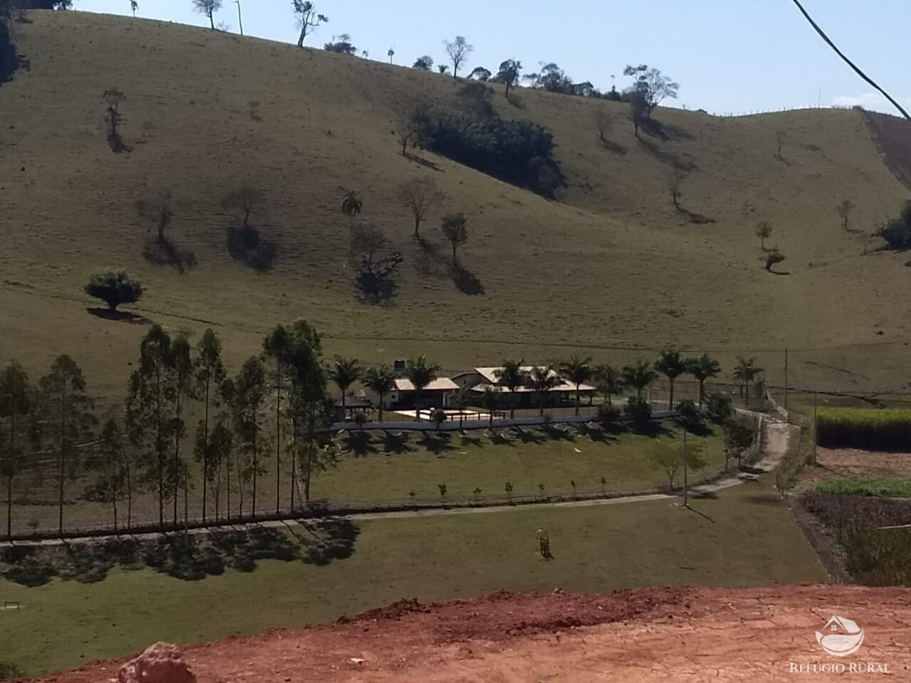 Fazenda à venda com 2 quartos, 242000m² - Foto 9