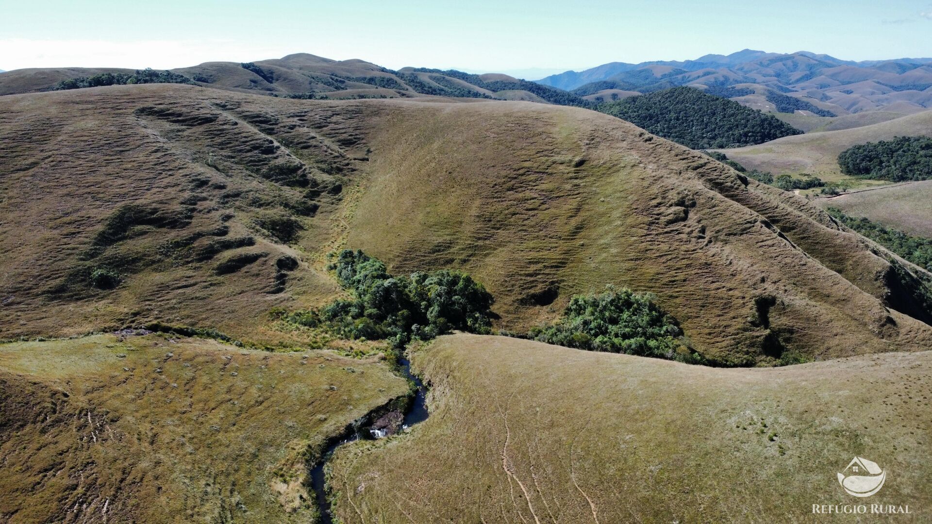 Fazenda à venda com 1 quarto, 181m² - Foto 9