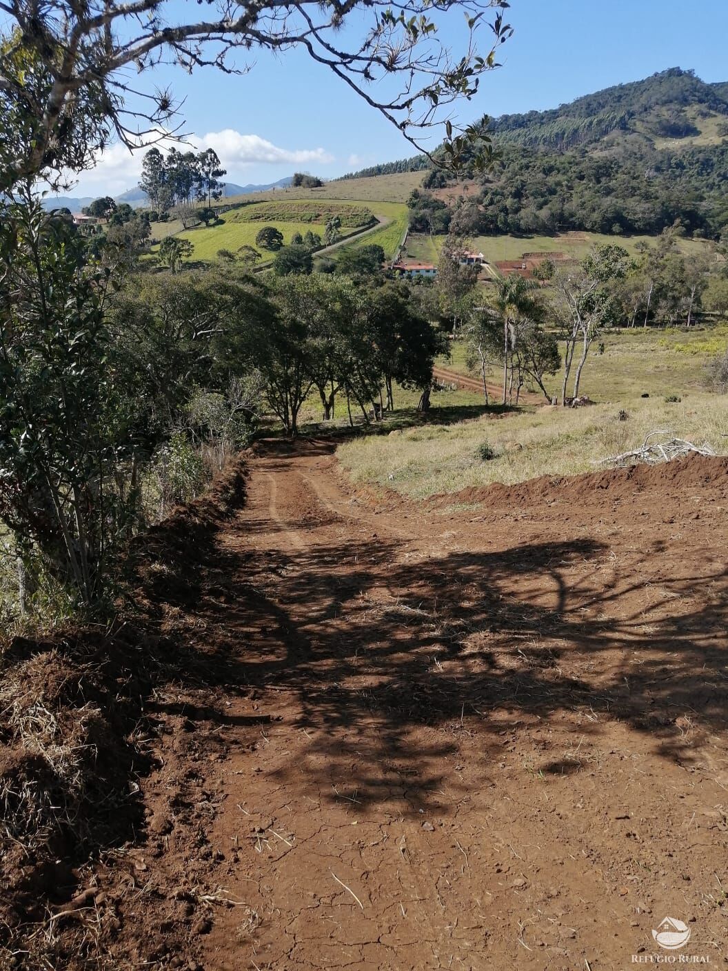 Terreno à venda, 1000m² - Foto 2