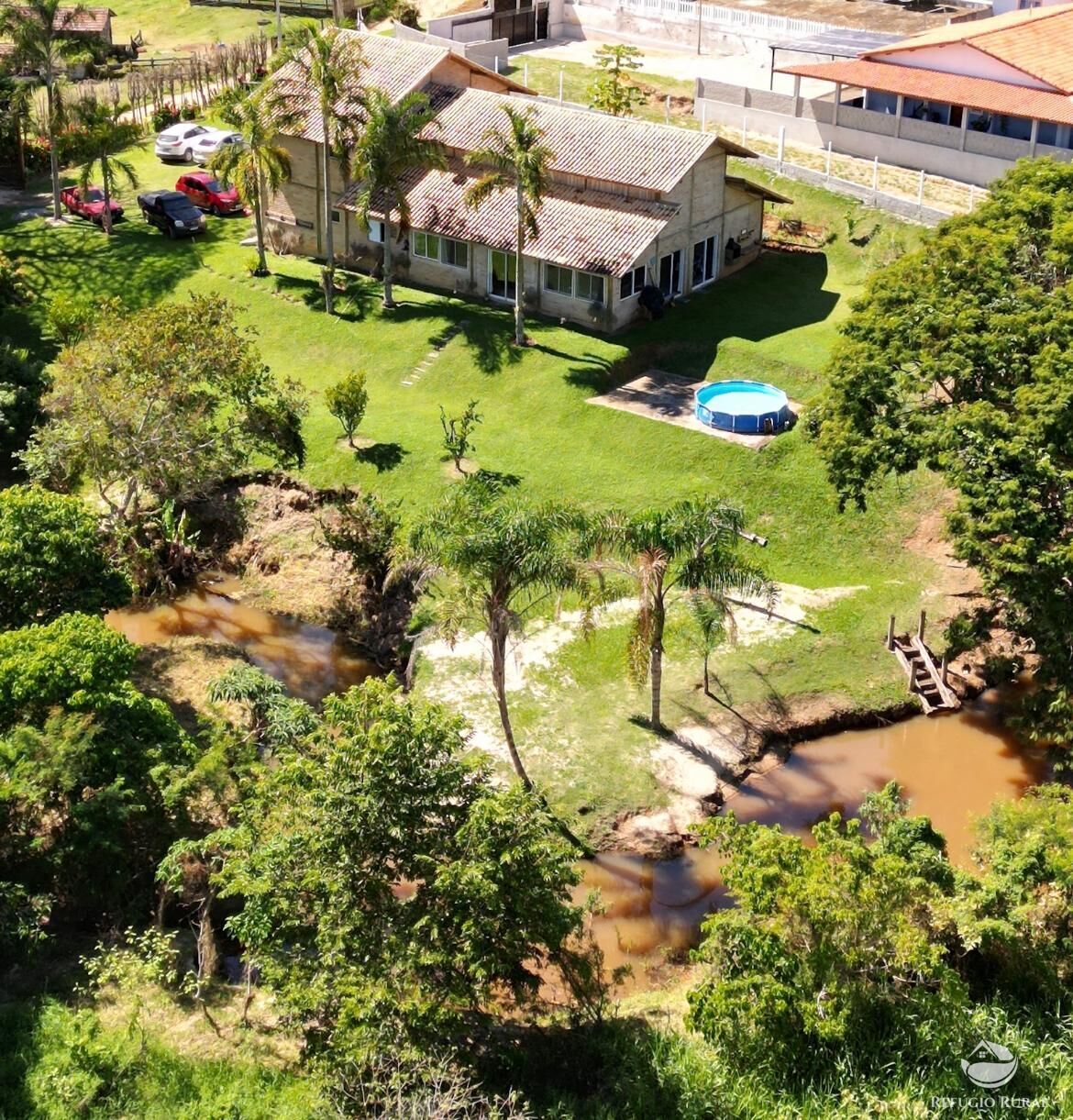 Fazenda à venda com 5 quartos, 2750m² - Foto 1