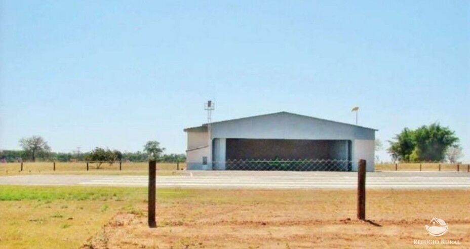 Fazenda à venda com 50 quartos, 118290000m² - Foto 7