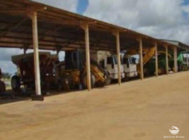 Fazenda à venda com 50 quartos, 118290000m² - Foto 19