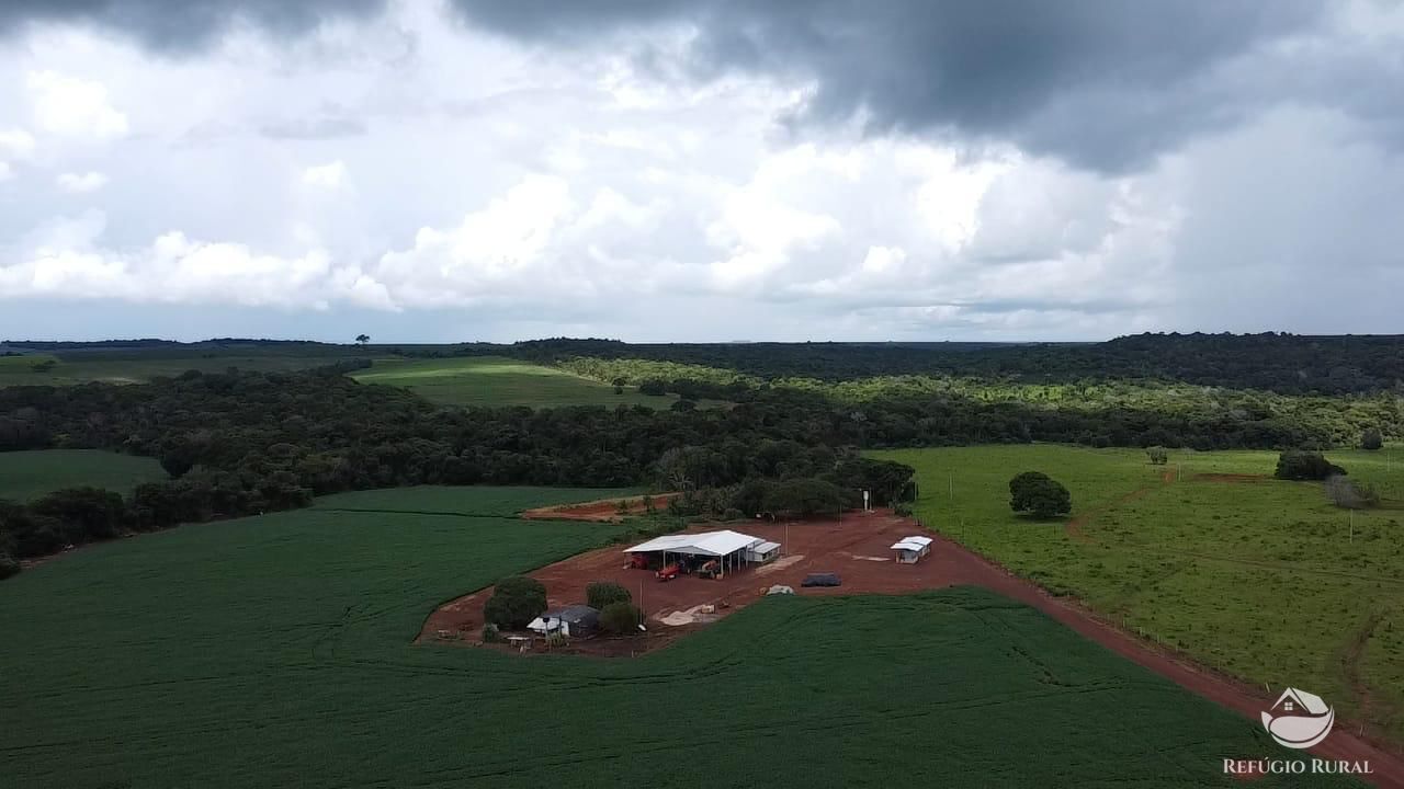 Fazenda à venda com 8 quartos, 13497100m² - Foto 1