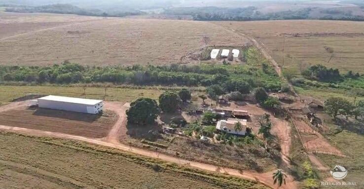 Fazenda à venda com 4 quartos, 34654400m² - Foto 1