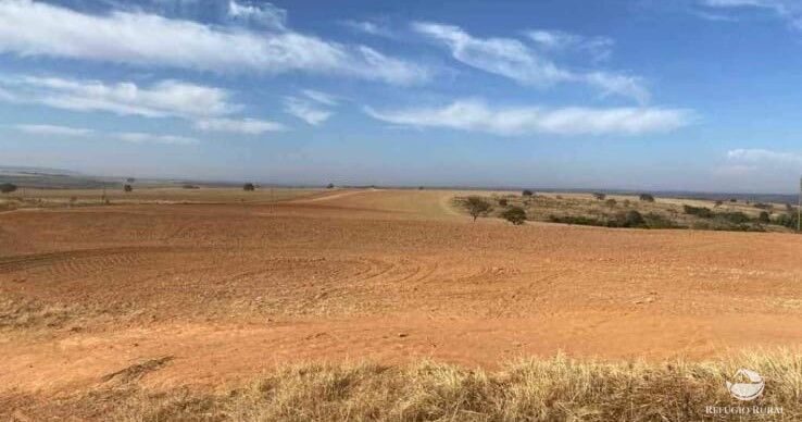 Fazenda à venda com 4 quartos, 34654400m² - Foto 7