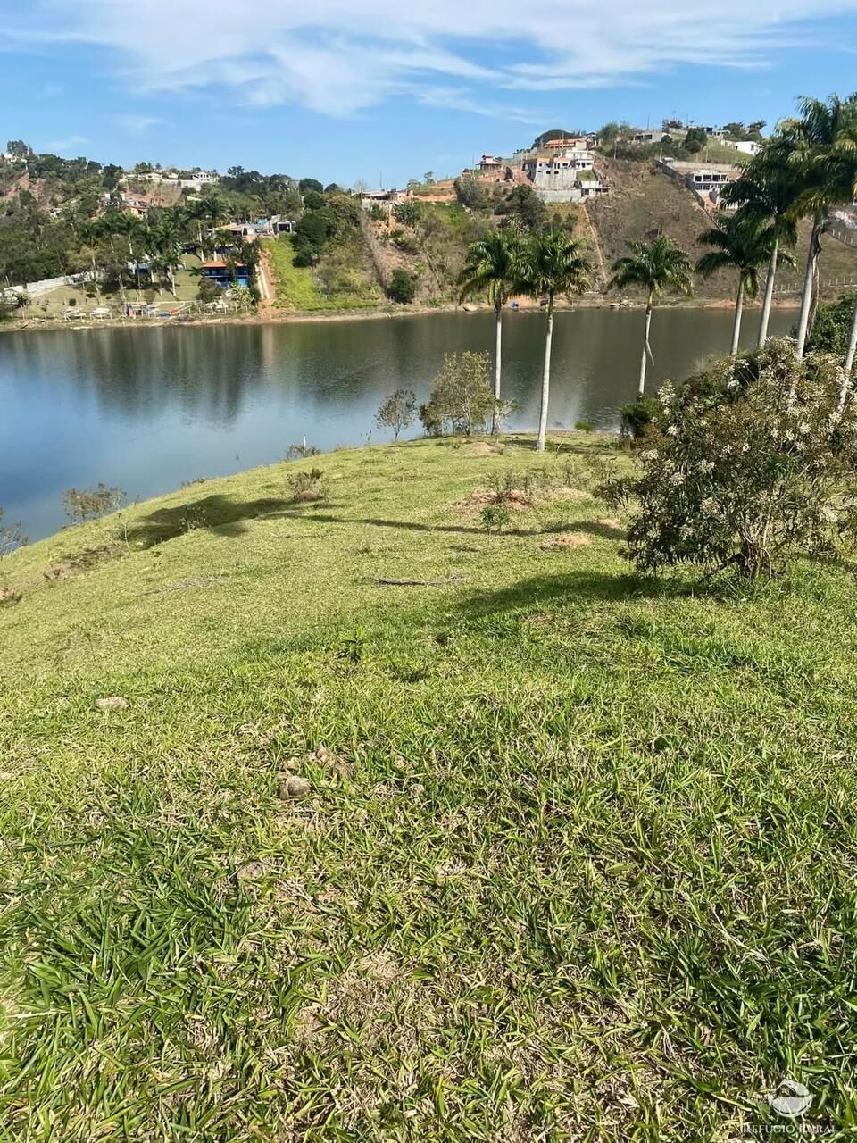 Sítio à venda com 1 quarto, 24000m² - Foto 1