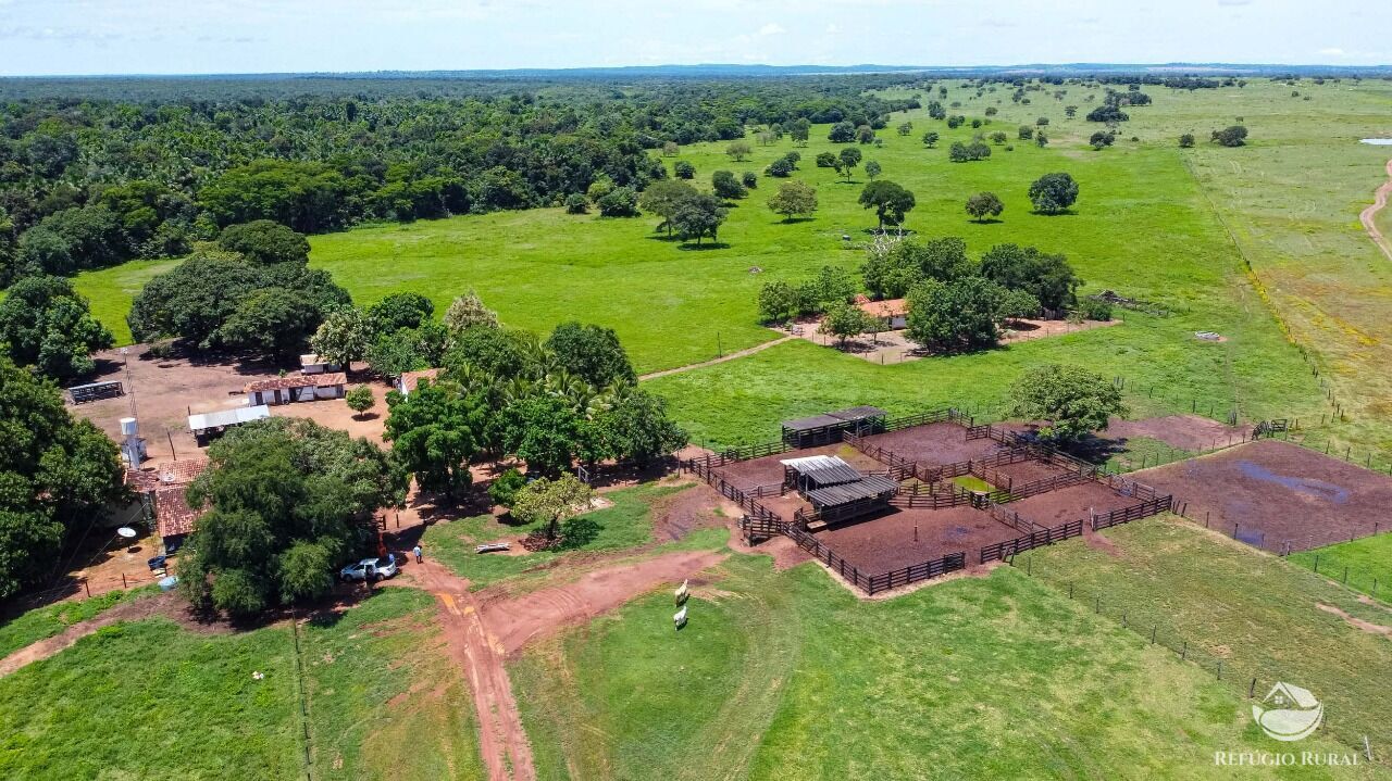 Fazenda à venda com 2 quartos, 29378800m² - Foto 1