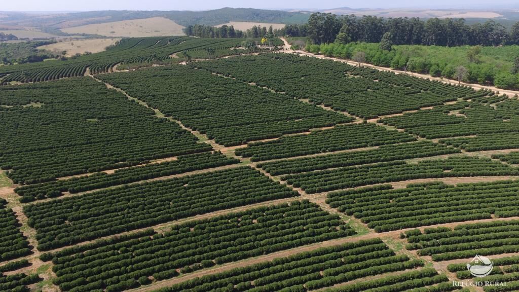 Fazenda em Ibiá/Minas Gerais — Ref HX4YPU — Imagem 37
