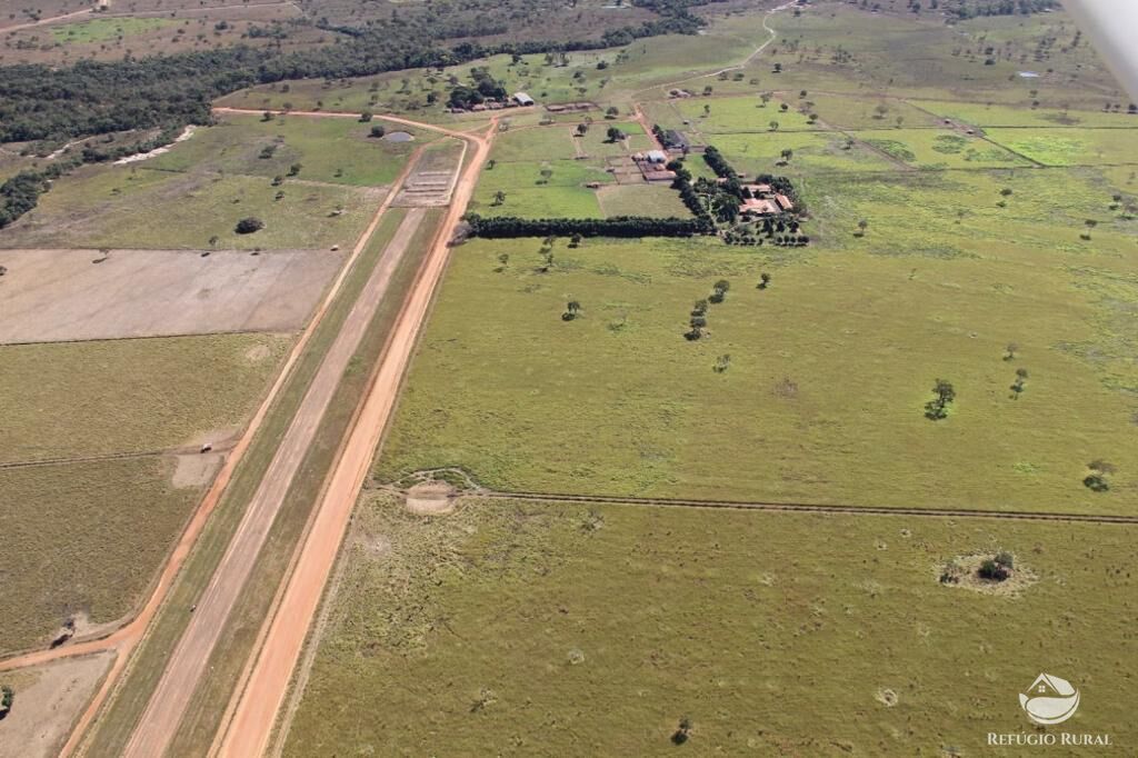 Fazenda à venda com 11 quartos, 48593600m² - Foto 2