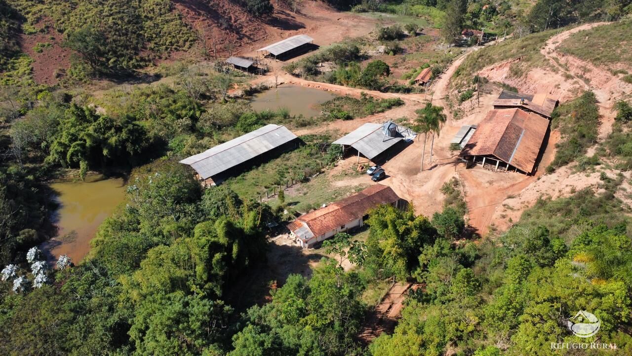 Fazenda à venda com 2 quartos, 1210000m² - Foto 1