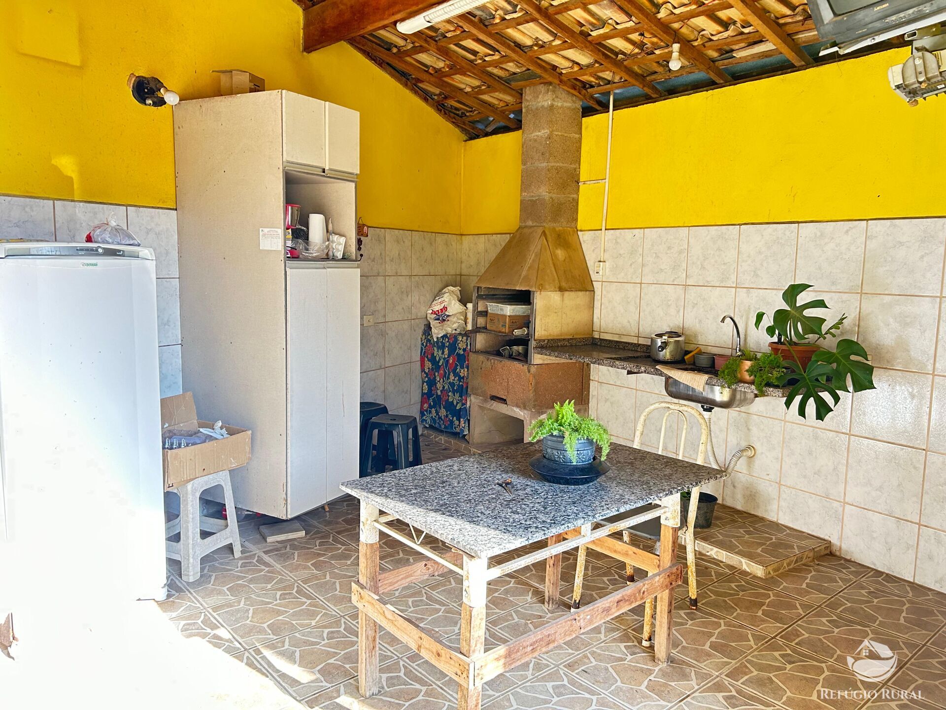 Fazenda à venda com 3 quartos, 2100m² - Foto 11