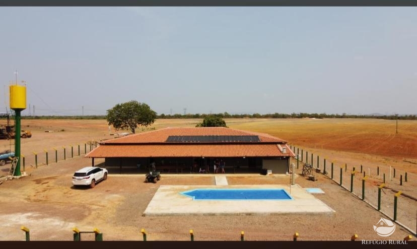 Fazenda à venda com 2 quartos, 18970000m² - Foto 1