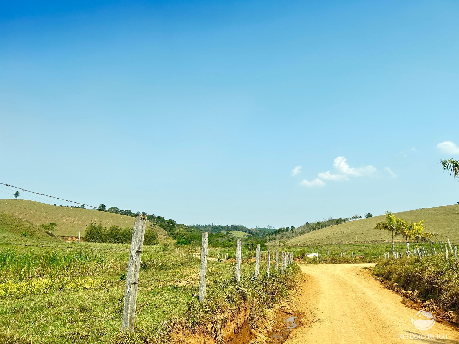 Fazenda à venda com 1 quarto, 3315400m² - Foto 27