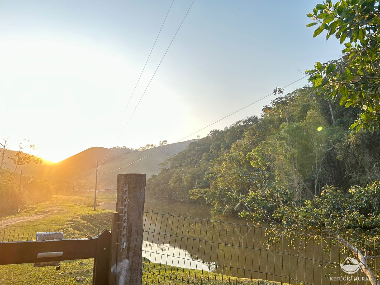 Fazenda à venda com 3 quartos, 1306800m² - Foto 4