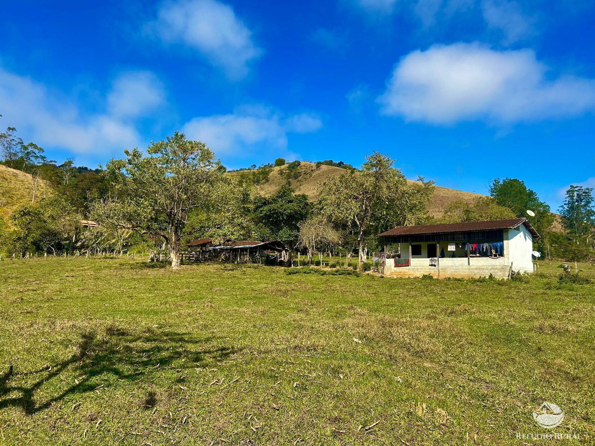 Chácara à venda com 1 quarto, 20000m² - Foto 1