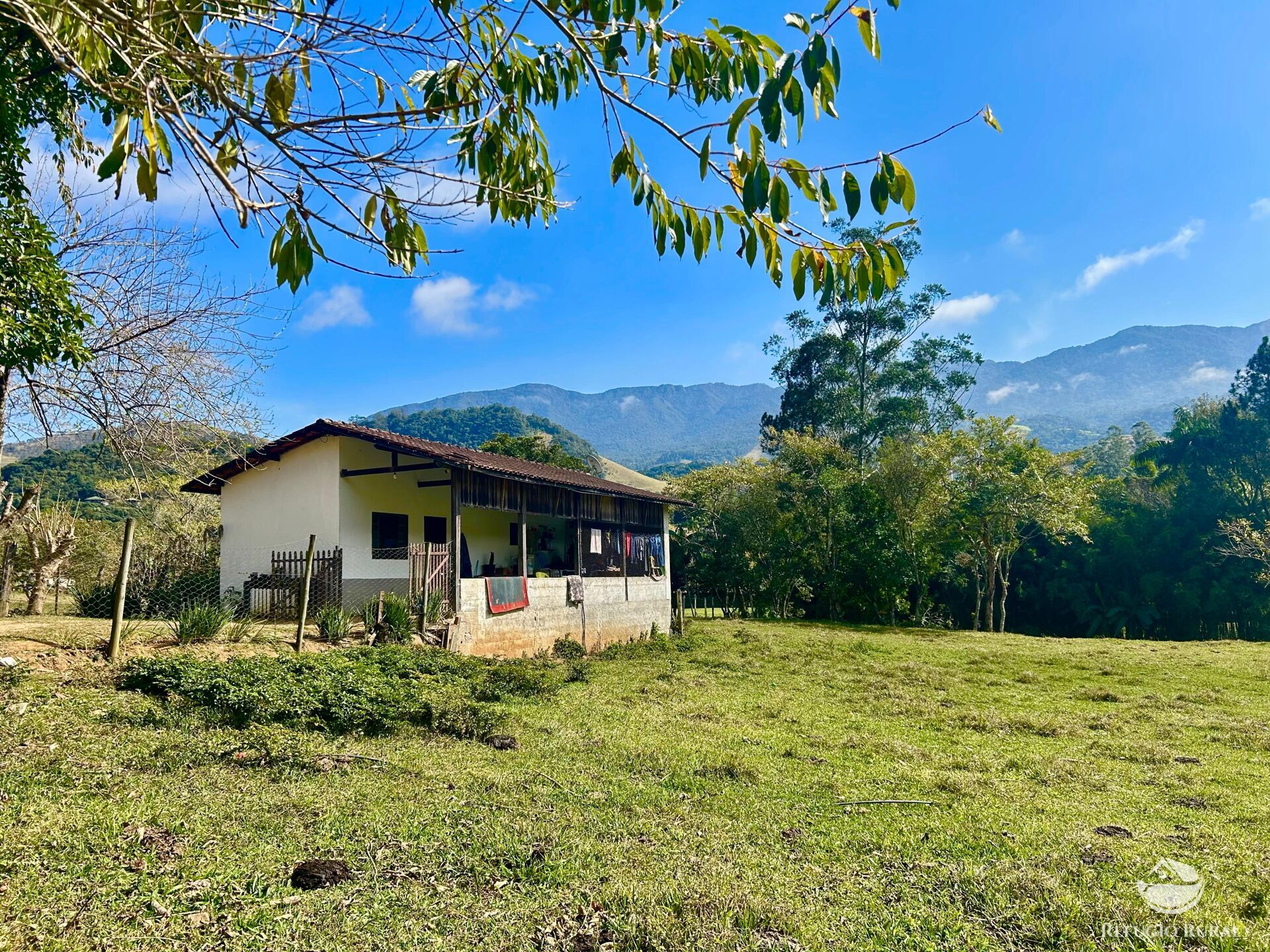 Chácara à venda com 1 quarto, 20000m² - Foto 2