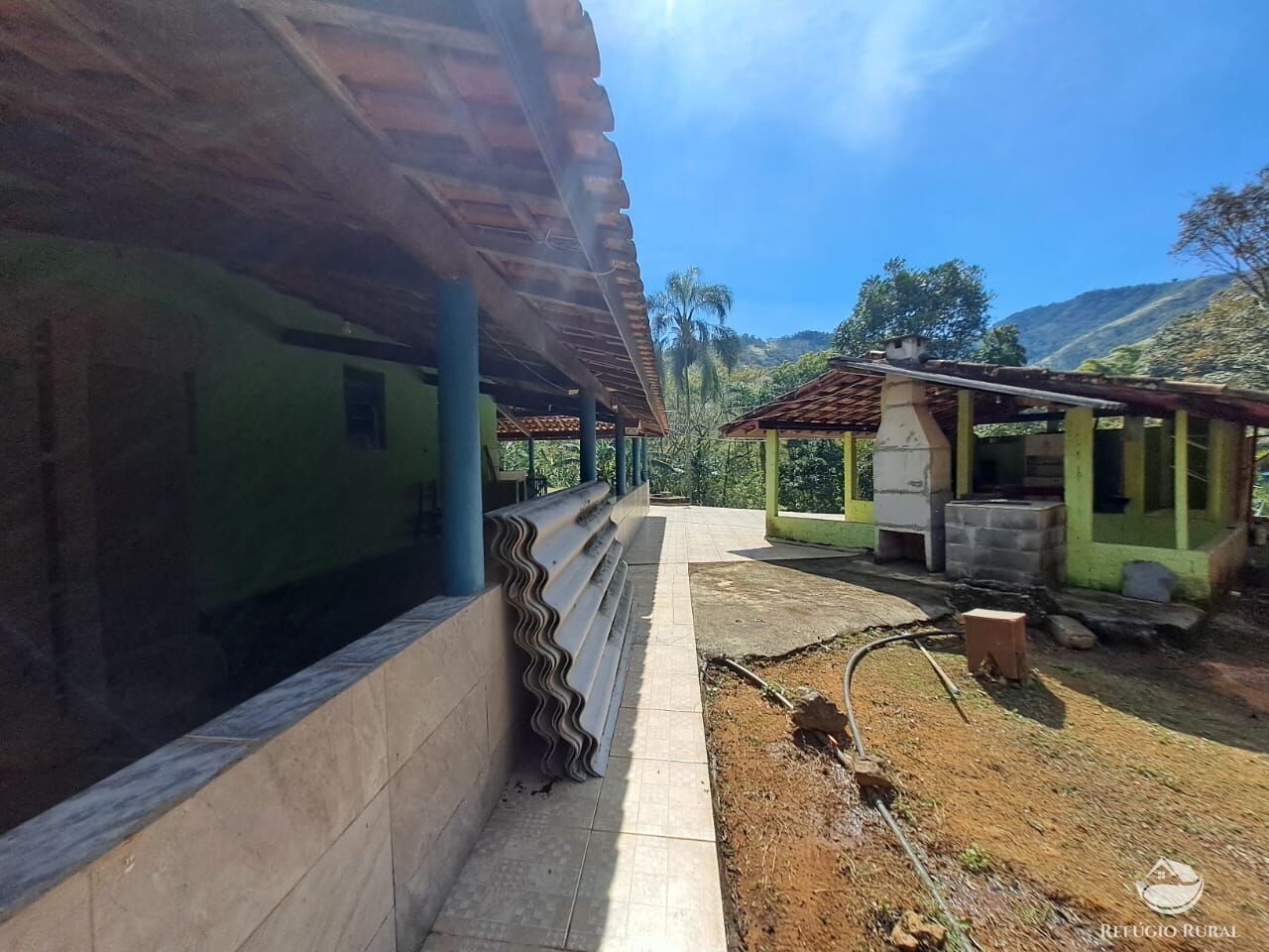 Chácara à venda com 3 quartos, 9000m² - Foto 9
