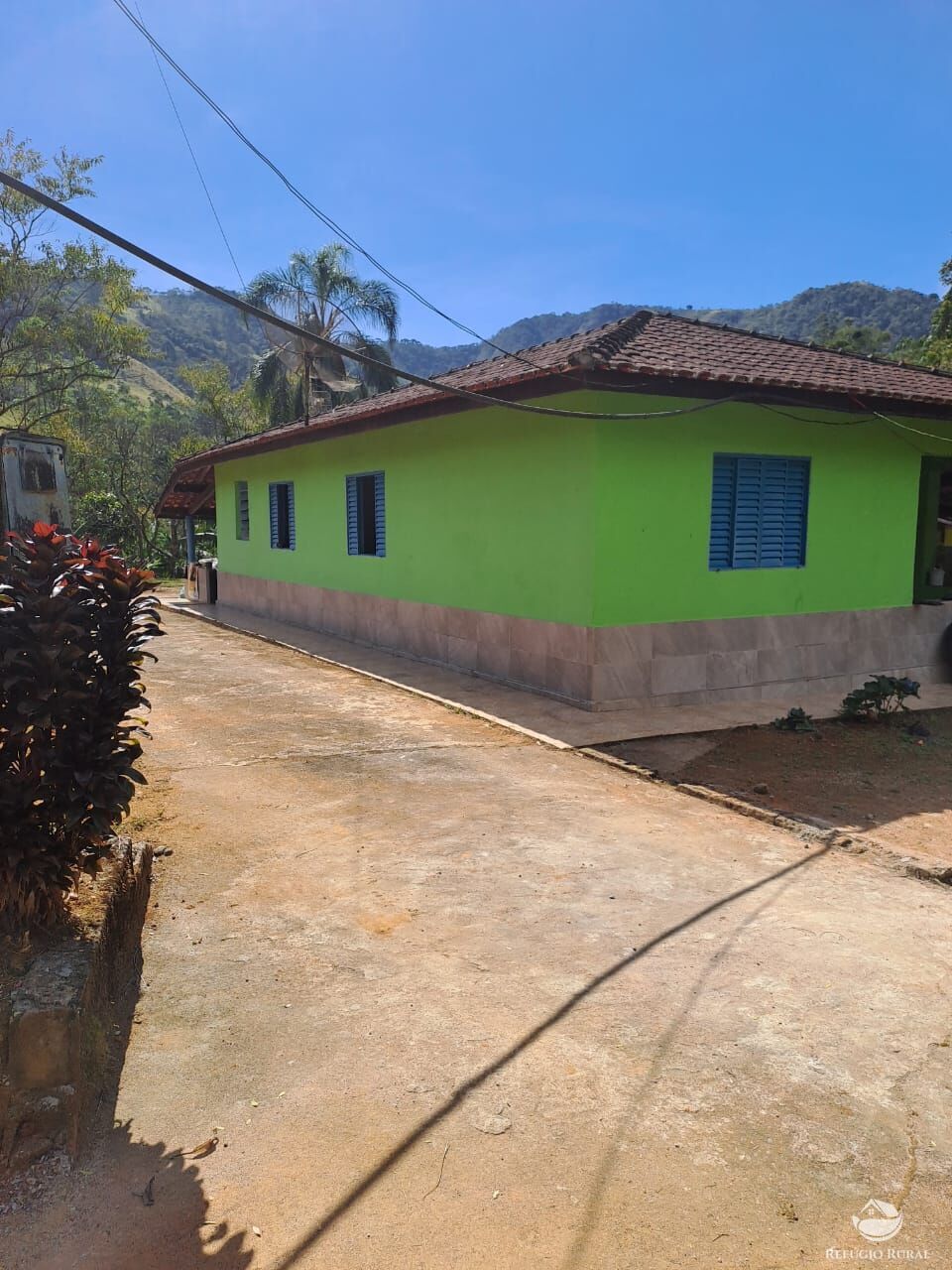 Chácara à venda com 3 quartos, 9000m² - Foto 2