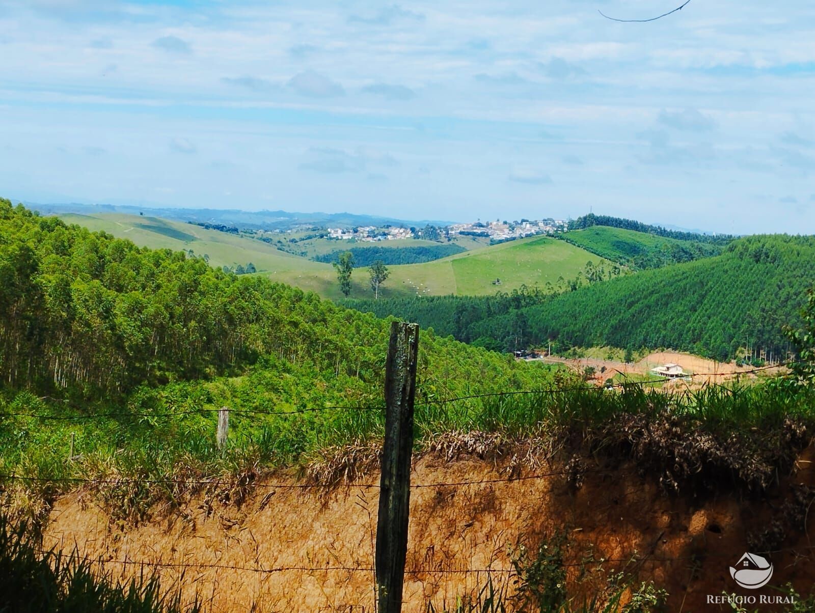 Fazenda à venda com 1 quarto, 580800m² - Foto 9