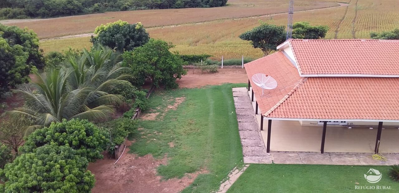 Fazenda à venda com 2 quartos, 10900000m² - Foto 2