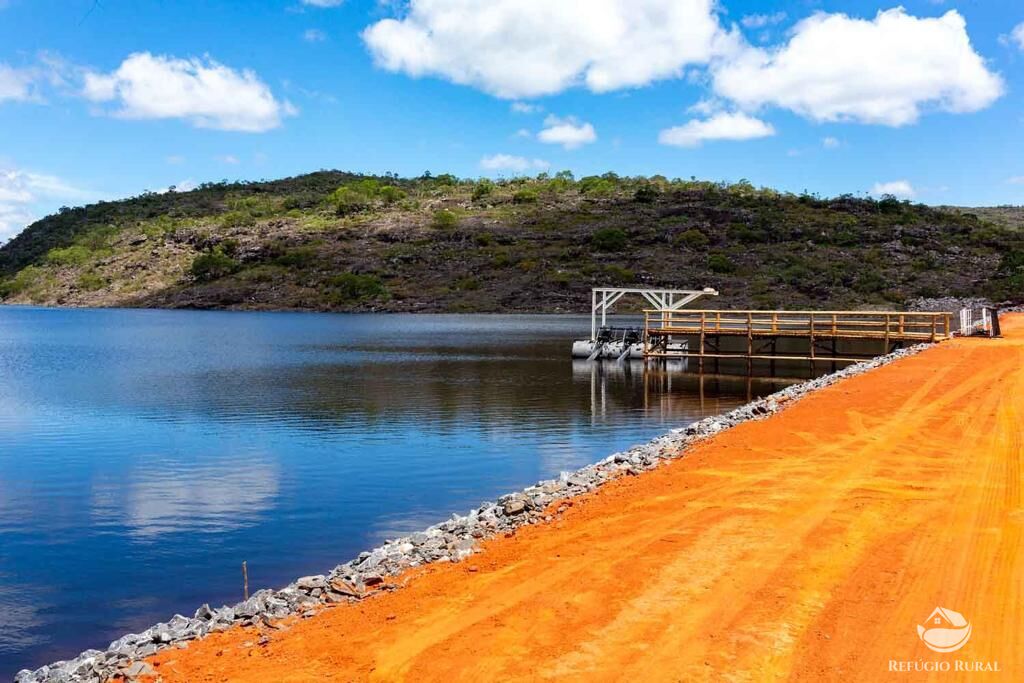 Fazenda à venda com 3 quartos, 30000000m² - Foto 2