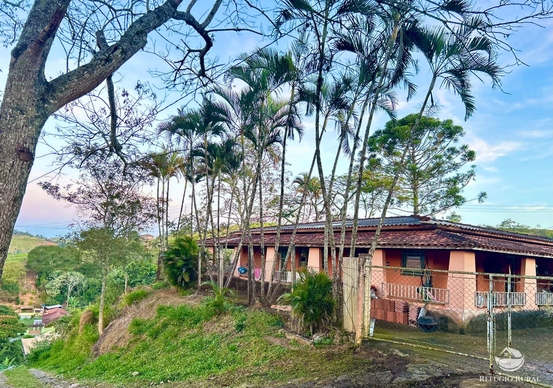 Chácara à venda com 3 quartos, 1300m² - Foto 7