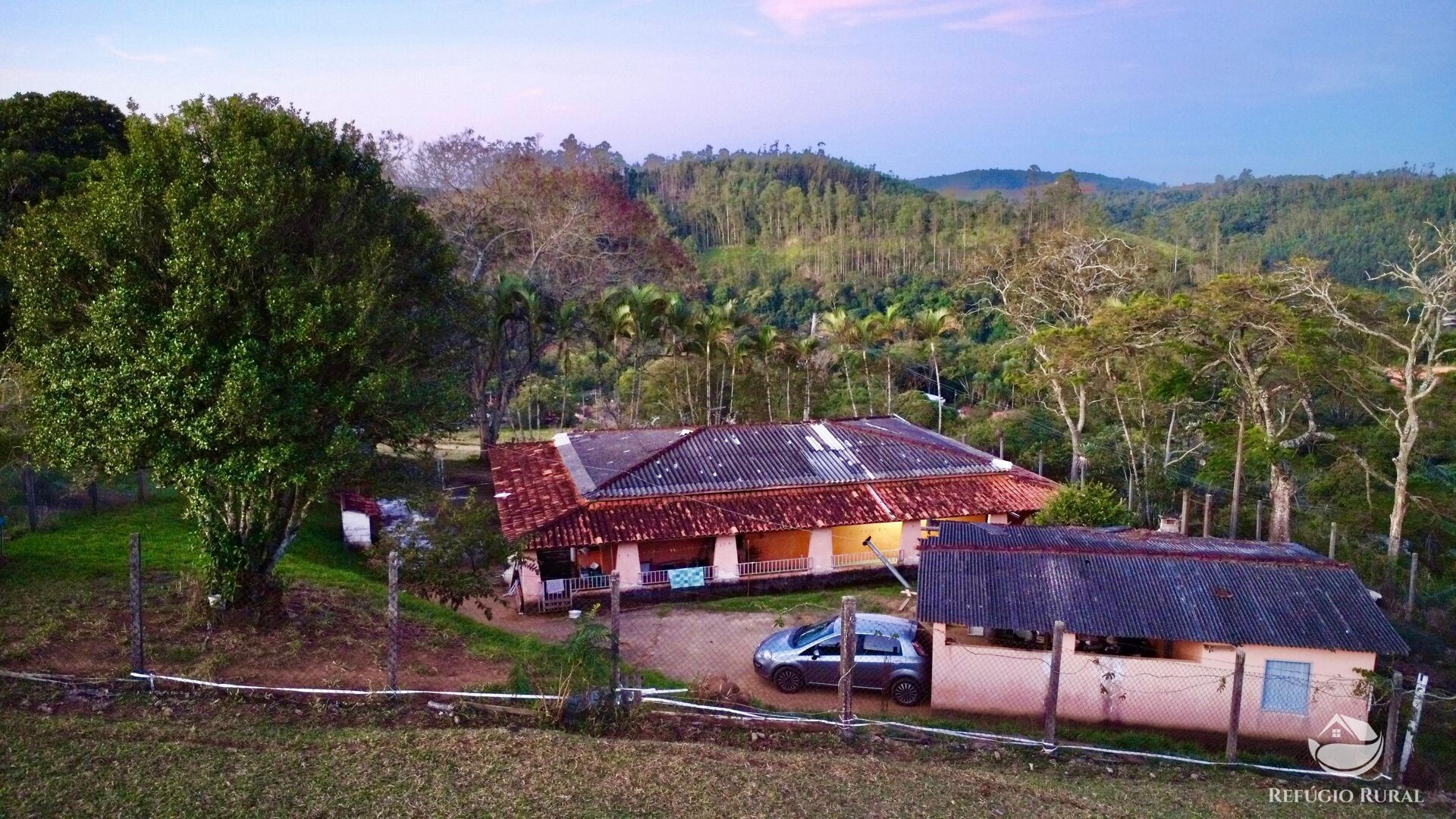 Chácara à venda com 3 quartos, 1300m² - Foto 11