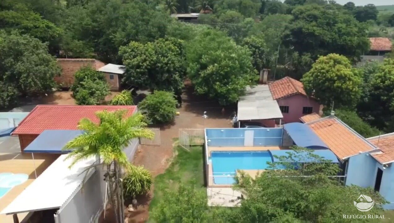 Fazenda à venda com 3 quartos, 10000m² - Foto 4