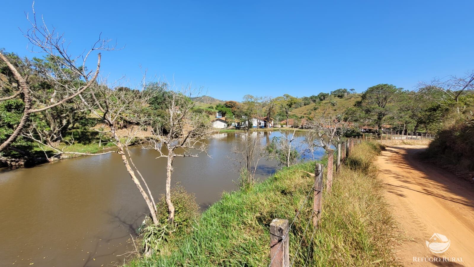 Fazenda à venda com 7 quartos, 3242799m² - Foto 16