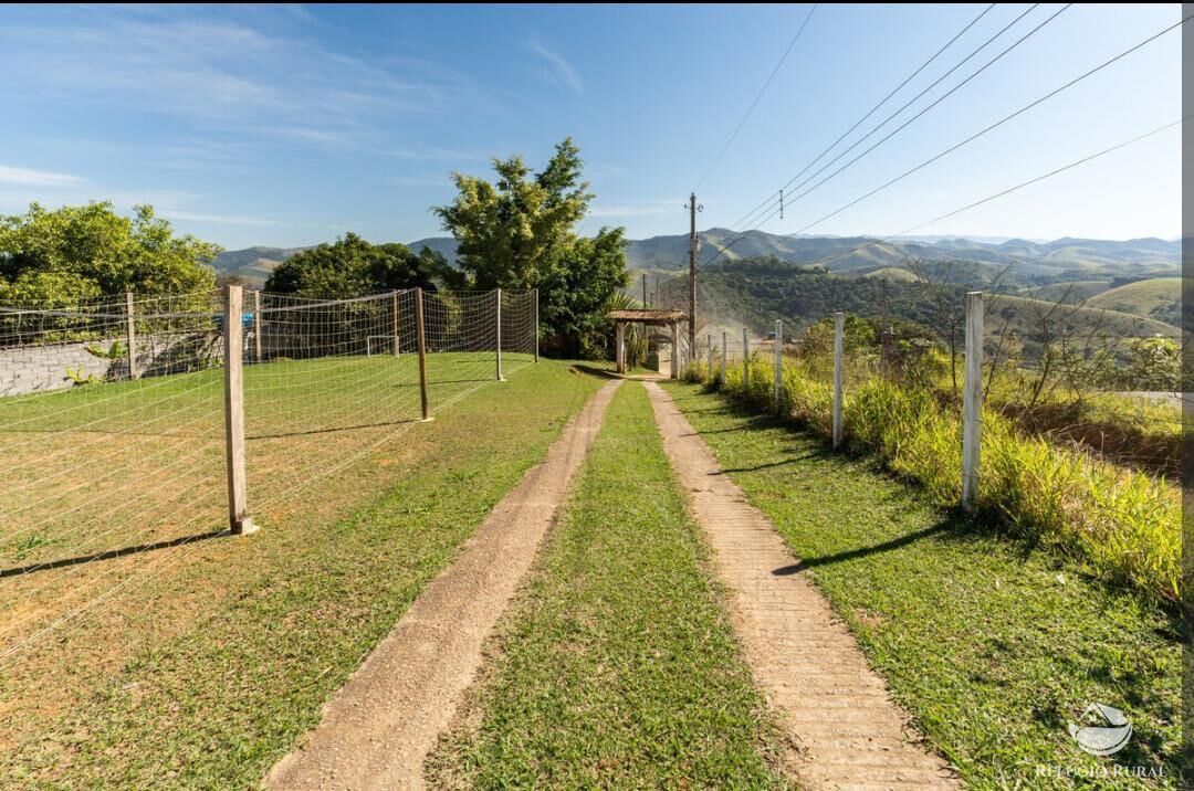 Fazenda à venda com 3 quartos, 2670m² - Foto 18