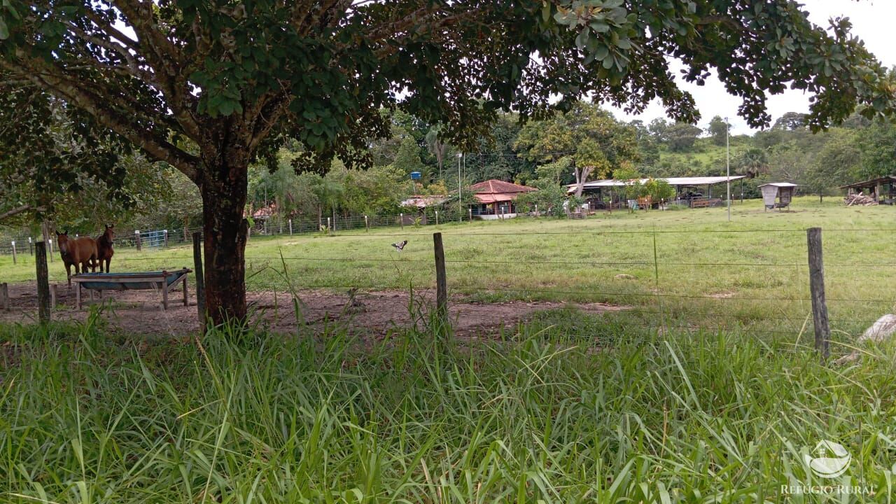 Fazenda à venda com 2 quartos, 3872000m² - Foto 1