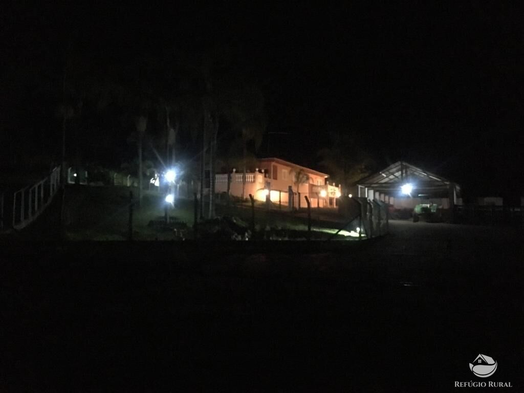 Fazenda à venda com 3 quartos, 992200m² - Foto 13