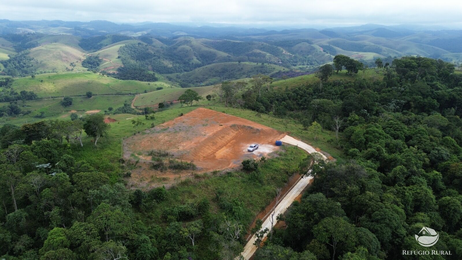 Sítio à venda com 1 quarto, 83000m² - Foto 33