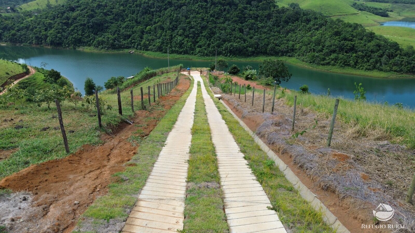 Sítio à venda com 1 quarto, 83000m² - Foto 7