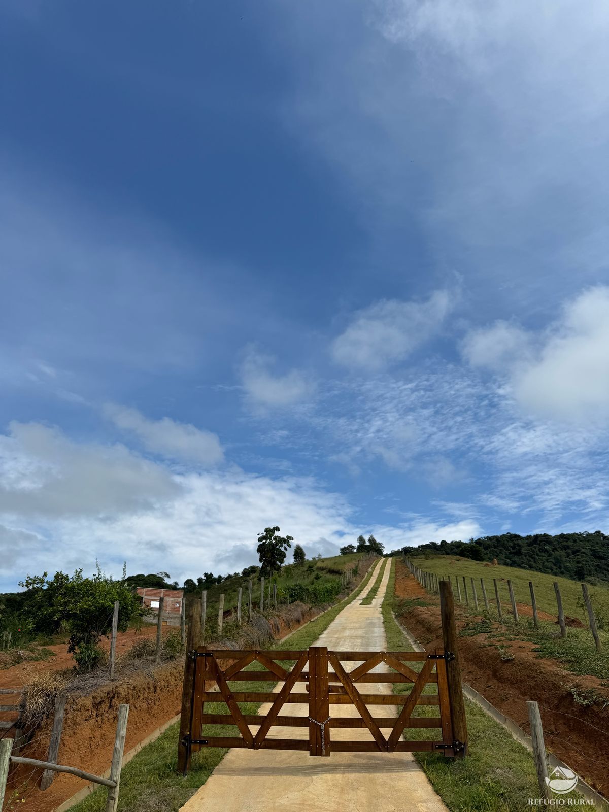 Sítio à venda com 1 quarto, 83000m² - Foto 31