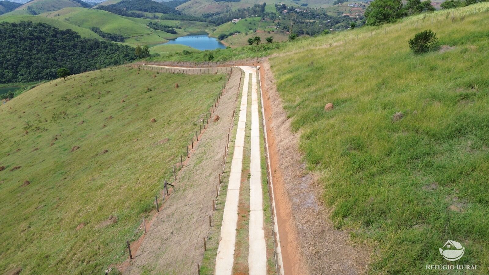 Sítio à venda com 1 quarto, 83000m² - Foto 6