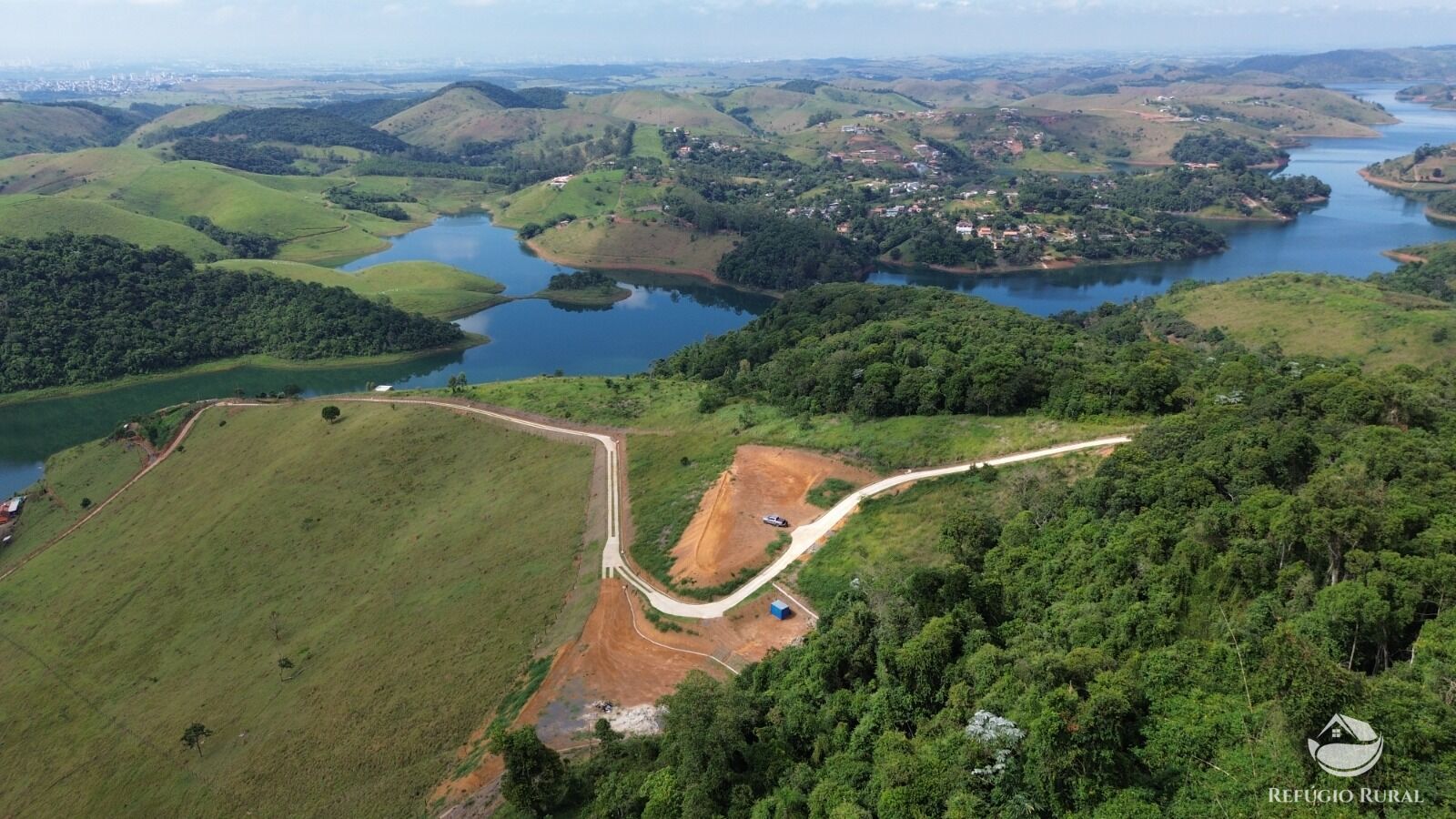 Sítio à venda com 1 quarto, 83000m² - Foto 2