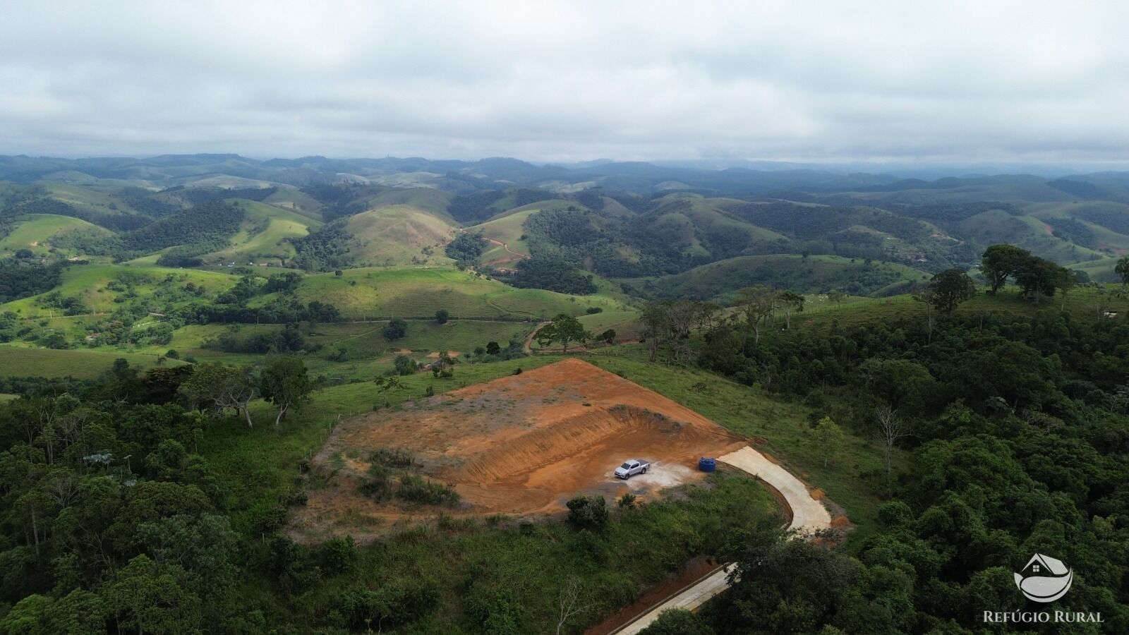 Sítio à venda com 1 quarto, 83000m² - Foto 32