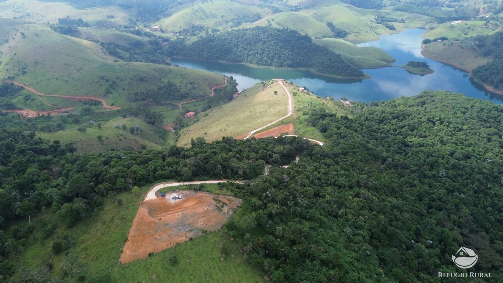 Sítio à venda com 1 quarto, 83000m² - Foto 25