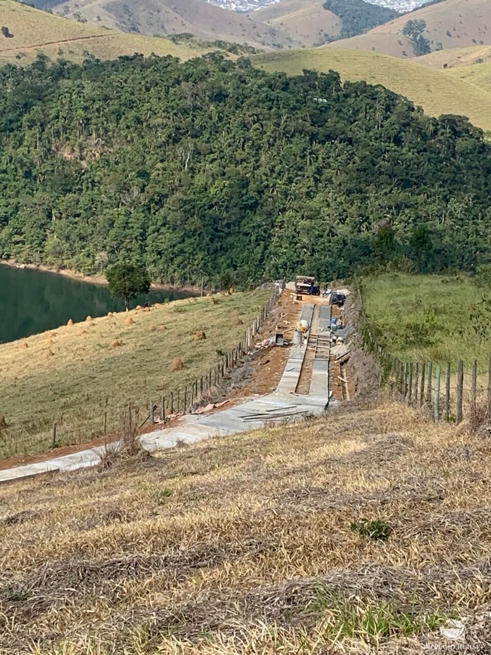 Sítio à venda com 1 quarto, 83000m² - Foto 46
