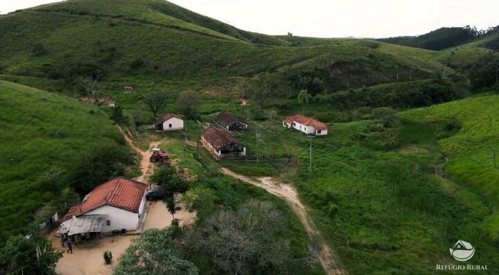 Fazenda à venda com 2 quartos, 3161000m² - Foto 6