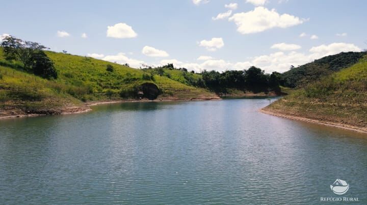 Fazenda à venda com 2 quartos, 3161000m² - Foto 13